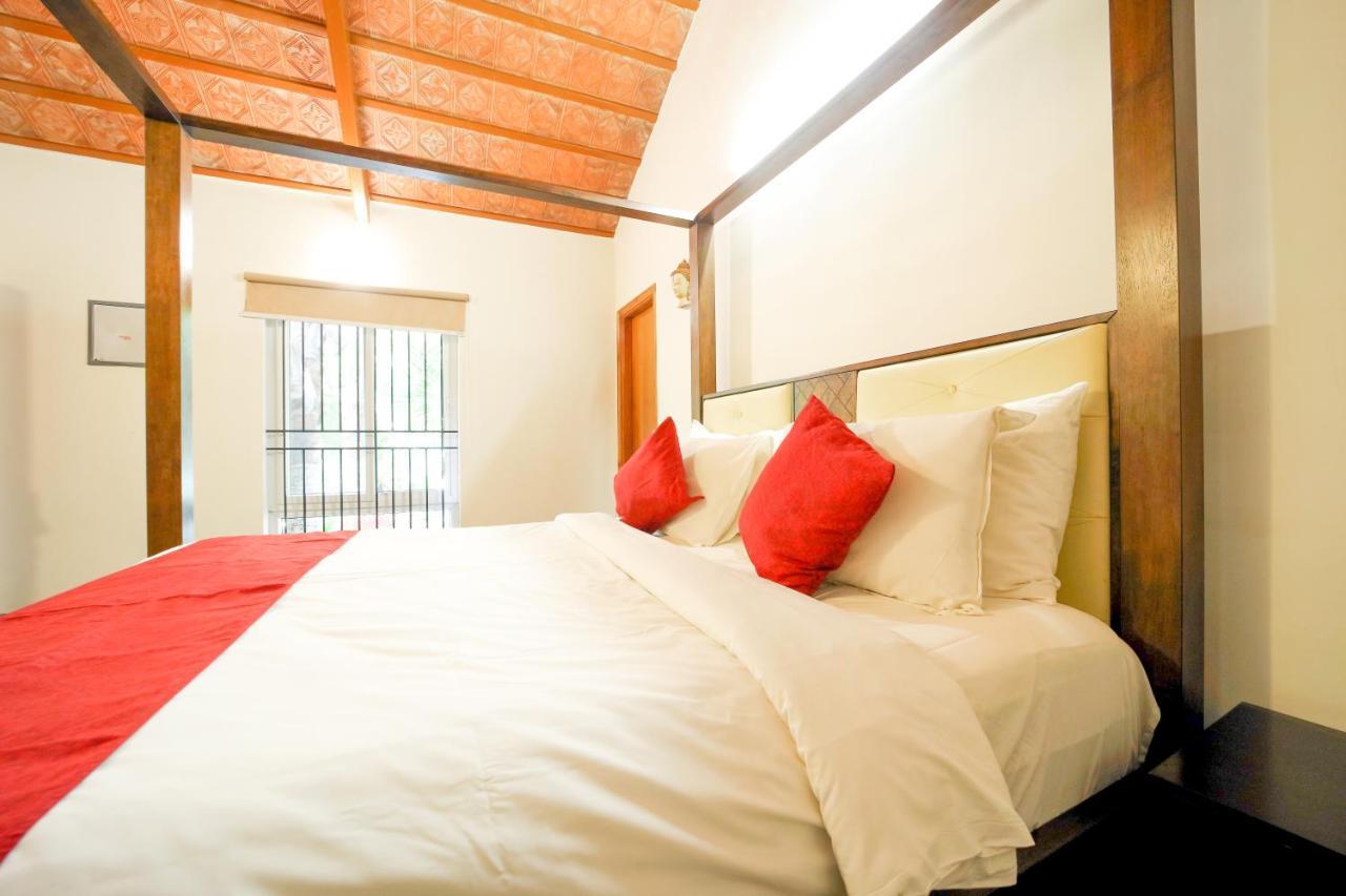 Brown Town Resort & Spa Hyderabad Exterior foto